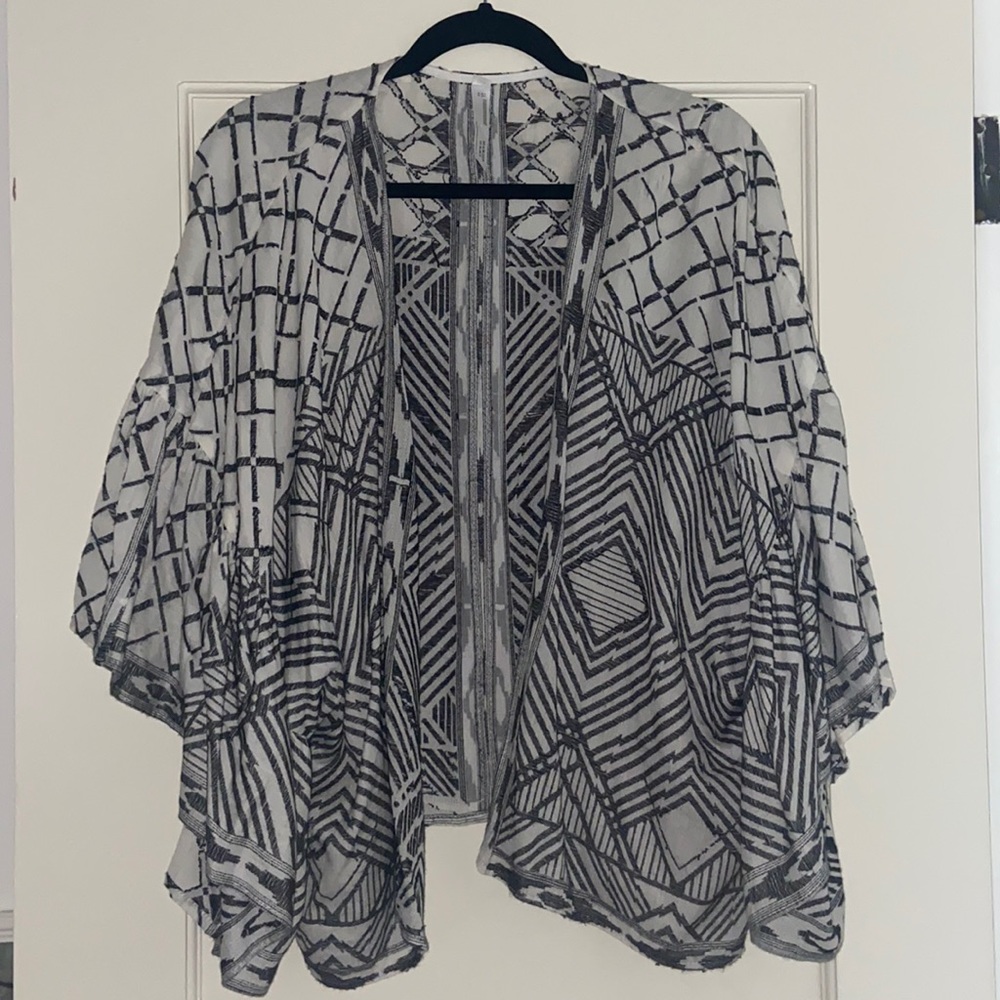 Anthropologie Black & White Kimono Wrap Shawl